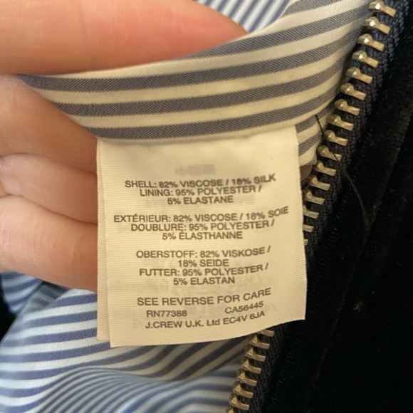 J Crew | Women’s Velvet Bomber Style Jacket | size large - Picture 5 of 6